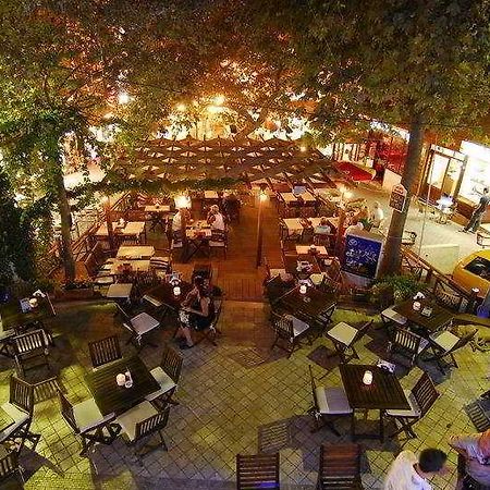 Akdeniz Apart Hotel Kusadası Exteriör bild