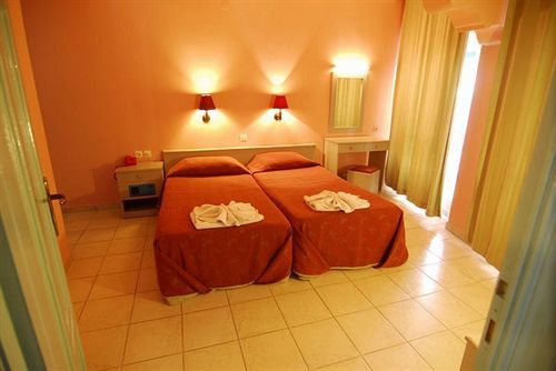 Akdeniz Apart Hotel Kusadası Exteriör bild